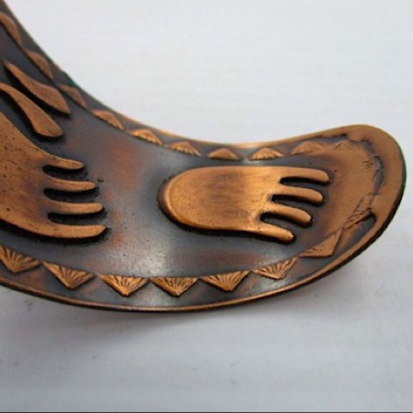 BELL TRADING COMPANY Southwestern Solid Copper Paw Print Cuff Bracelet - Picture 7 of 8